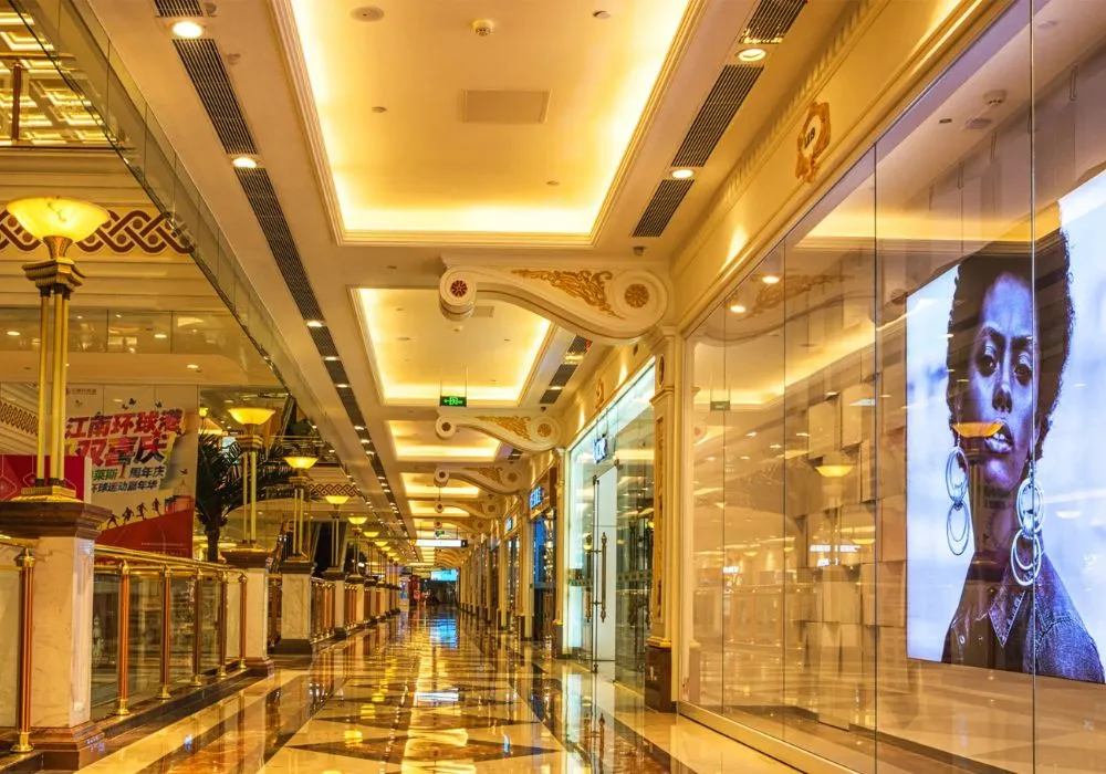 Empire Walkway Highlight